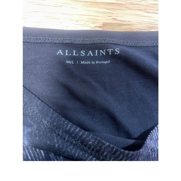 All Saints Feather Dreams Tee Women M Black Lightweight Stretchy Soft Oversized - Picture 4 of 5